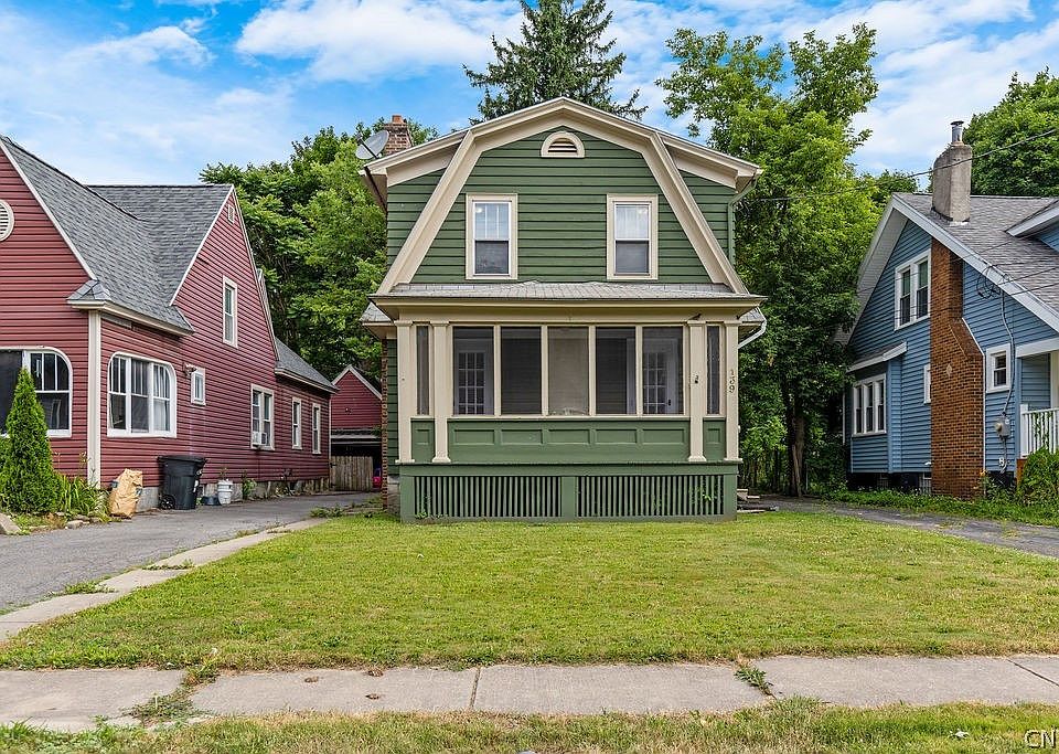 1st image of 139 Milnor Ave
