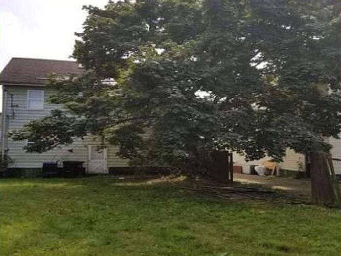 2nd image of 11709 Princeton Ave