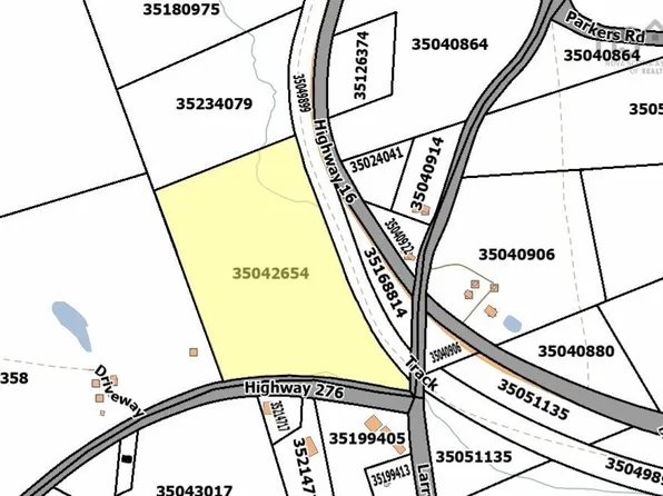 9755 Highway 16, Guysborough, NS B0H 1N0