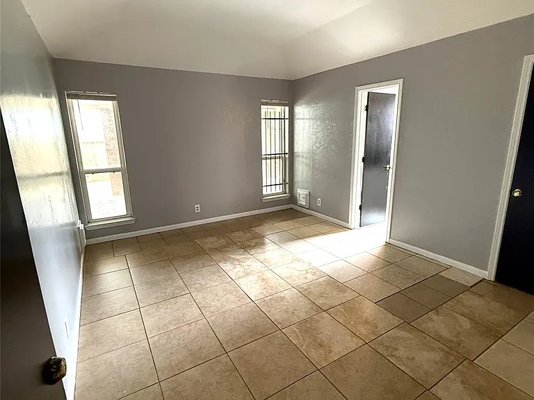 11611 Stone Bridge Dr — Photo 20