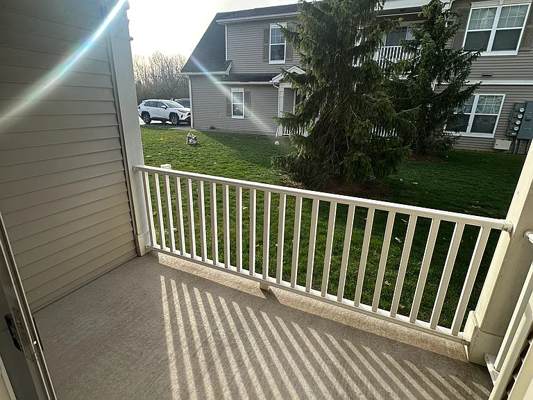Dockside Village Apartments — Photo 50