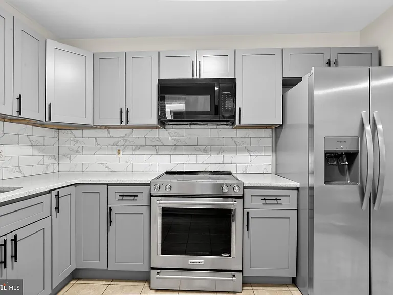 1729 N Bambrey St — Photo 3