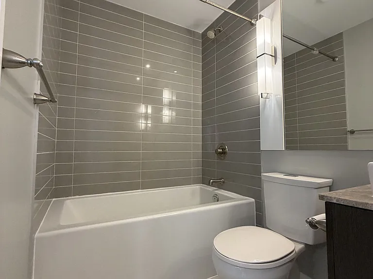 8 Mercer St #2107 — Photo 14