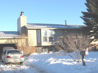 102 Zuni Ct, Evanston, WY 82930