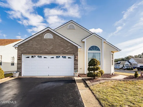 28 Cohansey Drive, Toms River, NJ 08757