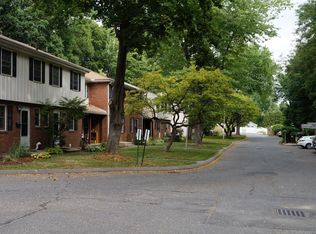 80 Barrett St #19, Northampton, MA 01060