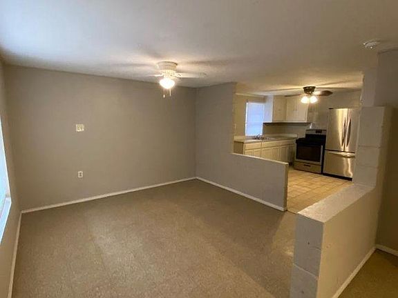 3rd image of 2228 Chicago Ave #1