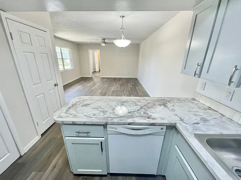 80 Windtree Ln #80 — Photo 10