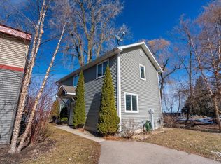 4378 S Jordan Dr APT 1, Mc Farland, WI 53558