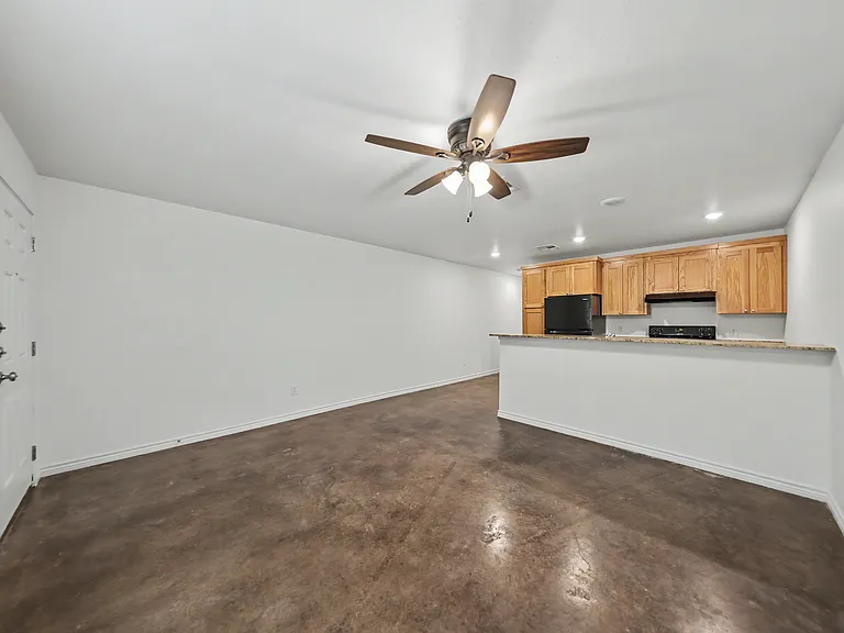 1107 S 33rd St, Temple — Photo 10