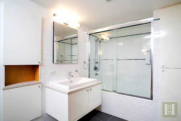 Sold by Halstead Real Estate | media 28