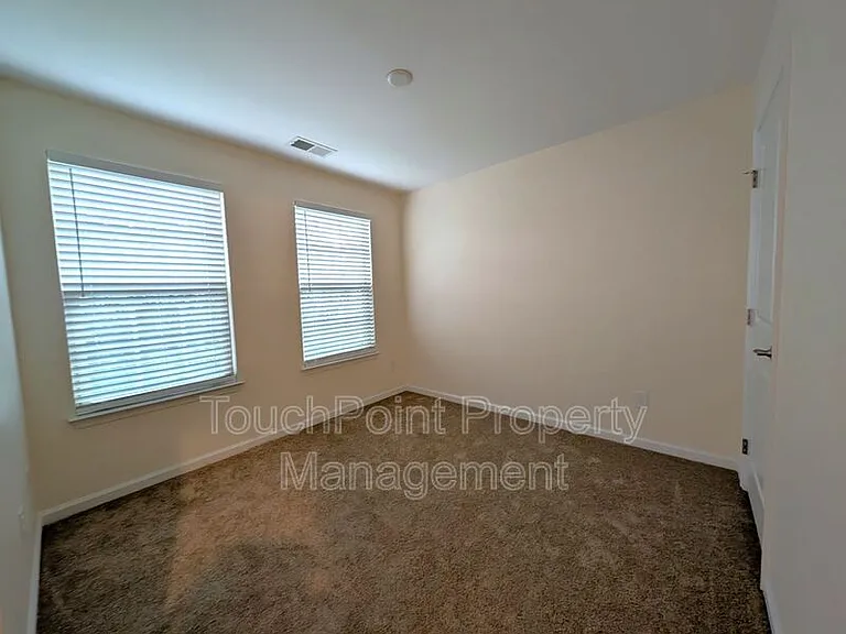 4061 Zilker Park Dr — Photo 20