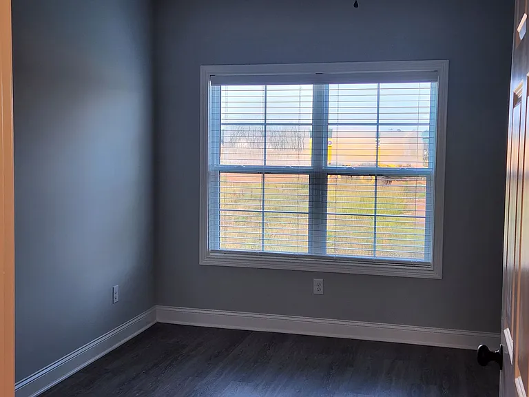201 Palmer Ct — Photo 9