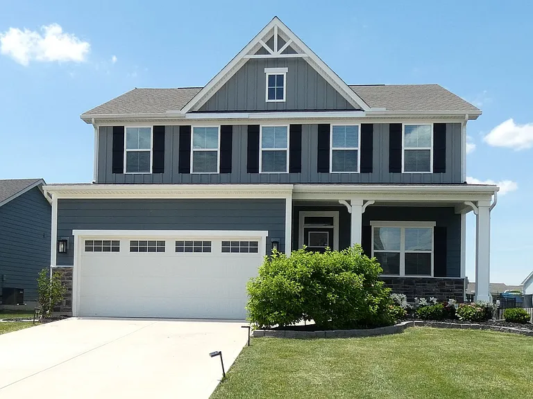 417 Sydney Dr — Photo 1