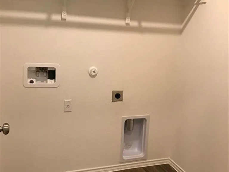 107 Ozark Dr — Photo 8