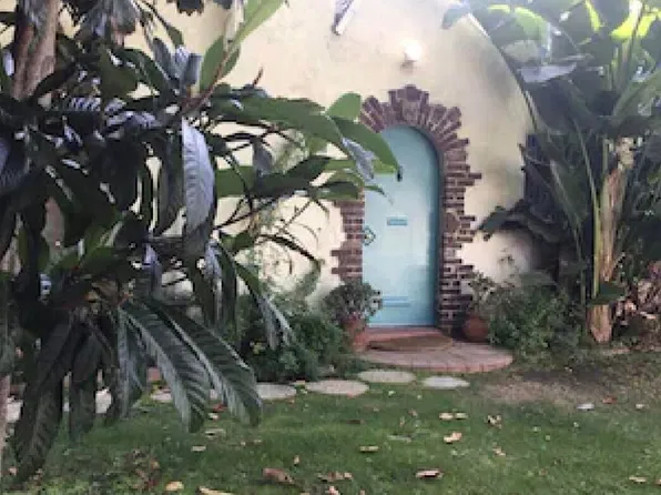833 N Orange Dr, Los Angeles, CA 90038
