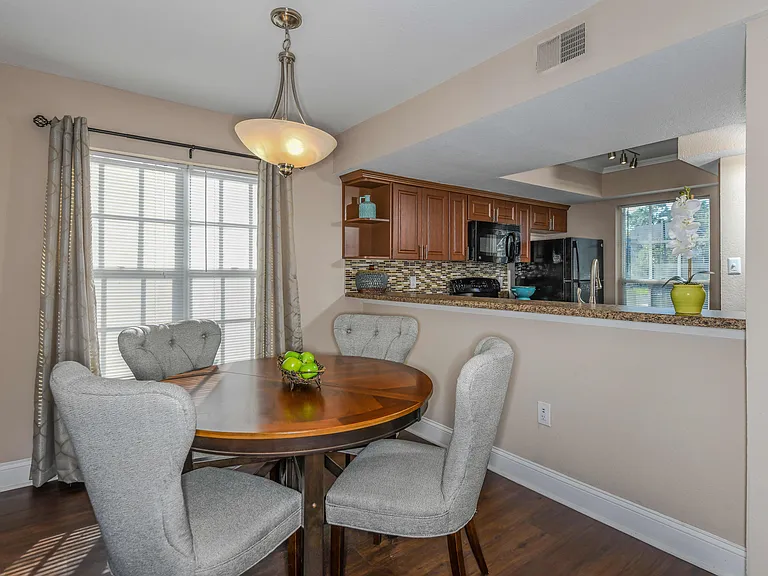 Bloomingdale Woods Apartments — Photo 15