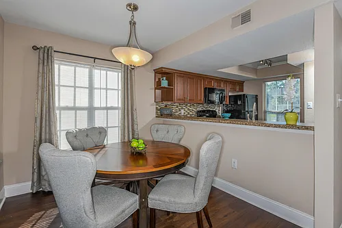 Bloomingdale Woods Apartments Photo 1