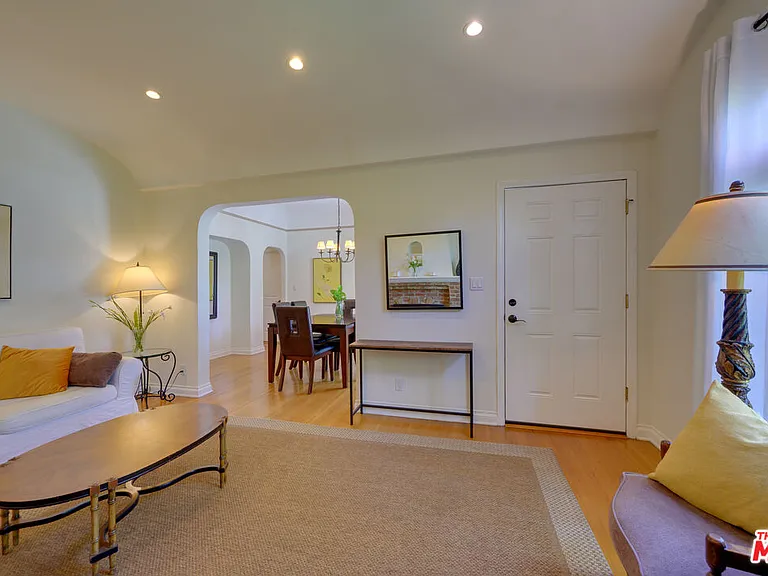 8704 Ashcroft Ave — Photo 7