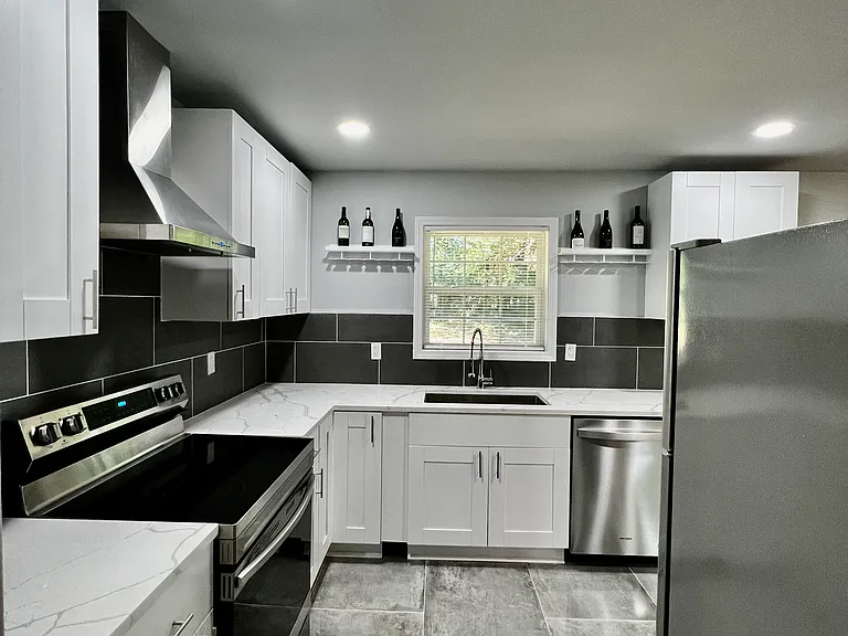 3942 Kirksford Dr — Photo 8