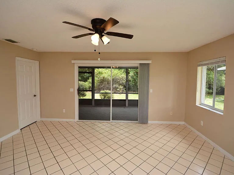 30 Farmsworth Dr #B — Photo 26