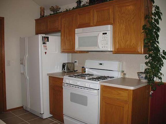 3rd image of 2412 Port Rush Dr
