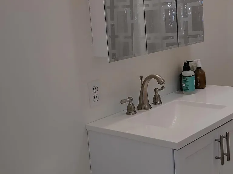81 Gibbs St #2 — Photo 10