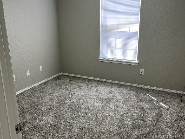 887 N Daisy Ln — Photo 11