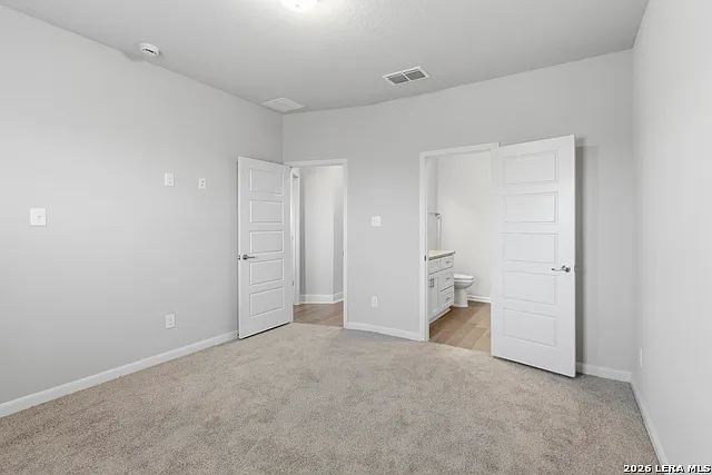 7118 Magnolia Crk #101 — Photo 4