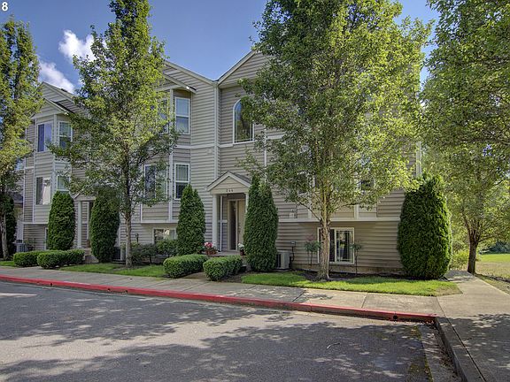 2nd image of 5700 NE 82nd Ave APT 44