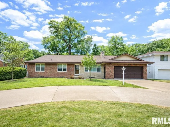 5209 N Prospect Rd, Peoria Heights, IL 61616