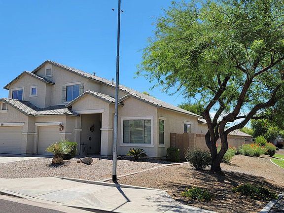 3rd image of 17933 W Maui Ln