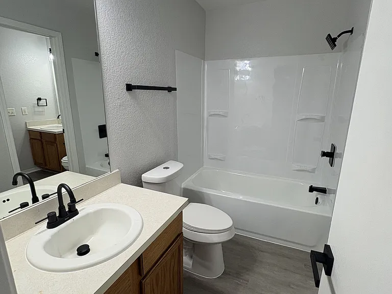 1617 Ginger Ave — Photo 6