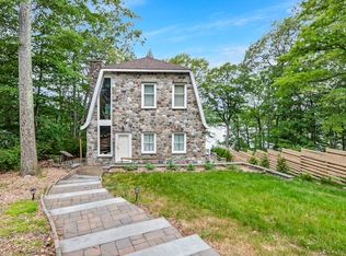 100 Osseo Park Rd #1, Monroe, NY 10950