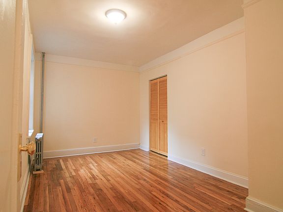 5th image of 4515 43rd Ave #3D