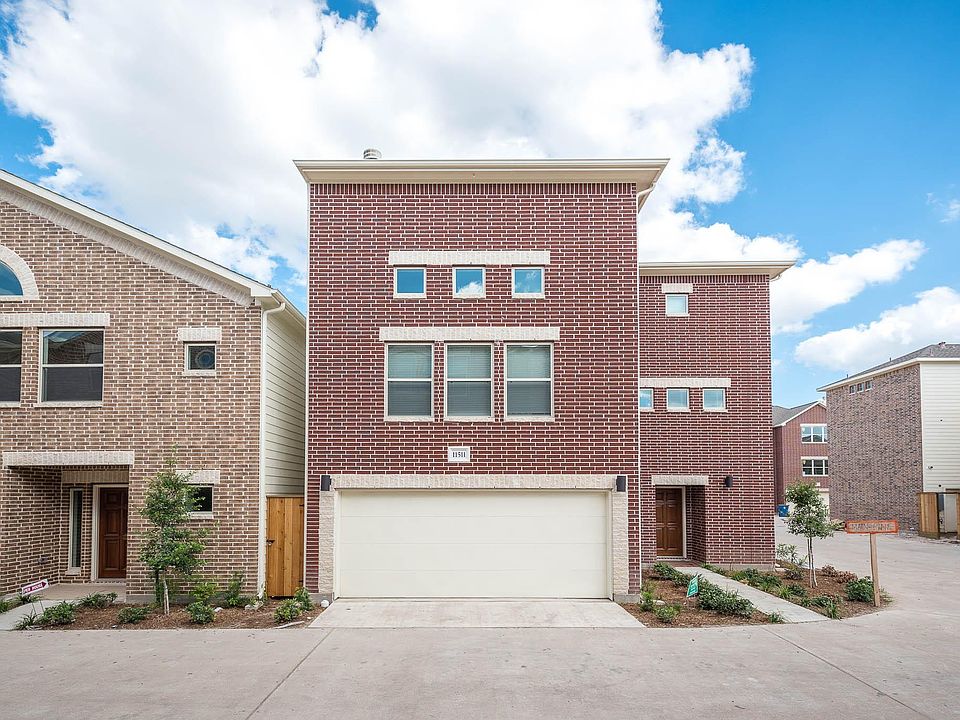 1st image of 11511 Main Pine Dr