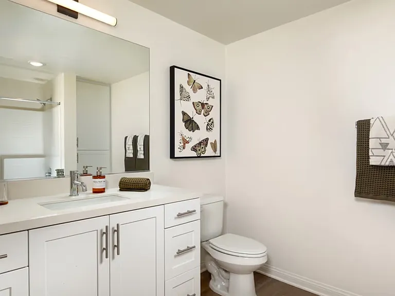 The Kingsley Luxury Apartments — Photo 17