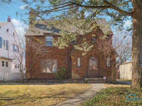 2339 Meadowwood Dr, Toledo, OH 43606