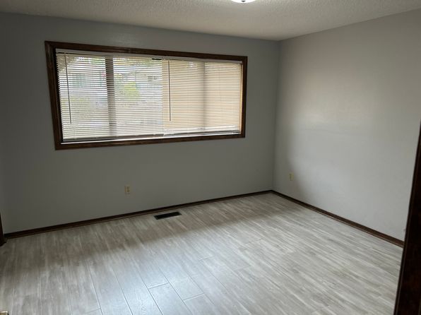 144 NE Olvera Ct, Gresham, OR 97030