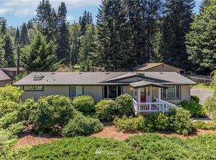 70 Mustang Ln, Brinnon, WA 98320