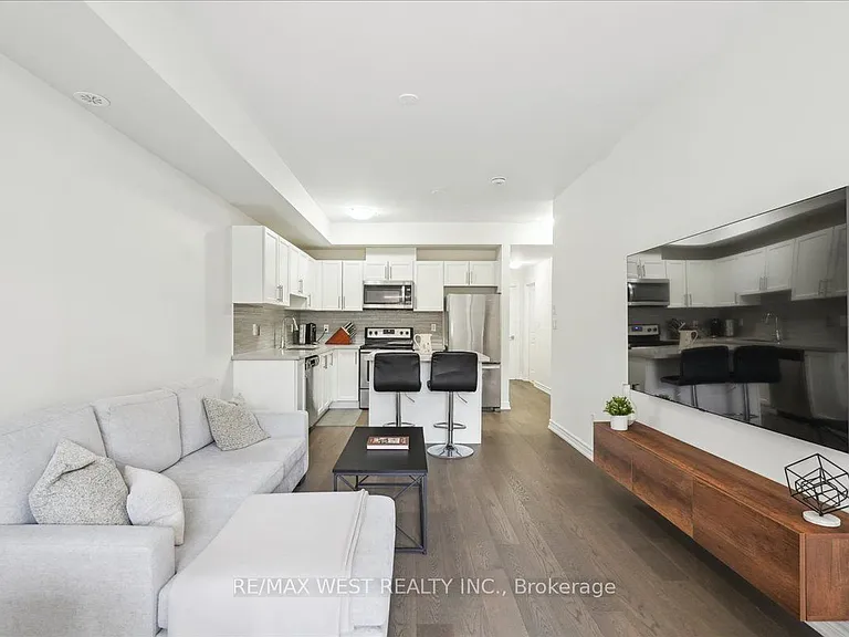196 Pine Grove Rd #25 — Photo 3