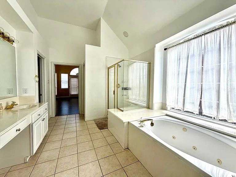 525 Salisbury Dr — Photo 23