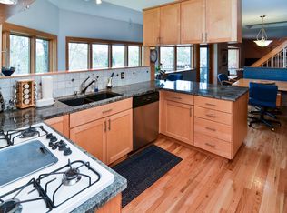 9680 Clover Cir, Eden Prairie, MN 55347