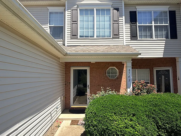 8742 Appledale Dr — Photo 1