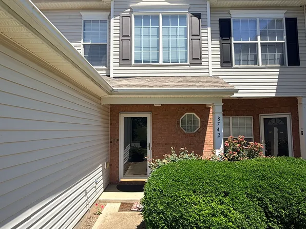 8742 Appledale Dr, Charlotte, NC 28262