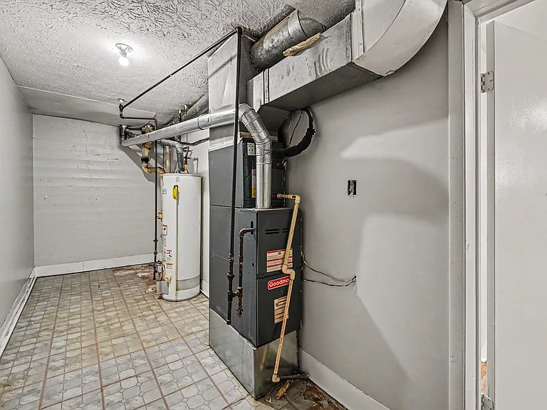 566 Glenwood Ave #5 — Photo 9