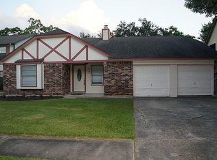 416 Civil Dr, League City, TX 77573