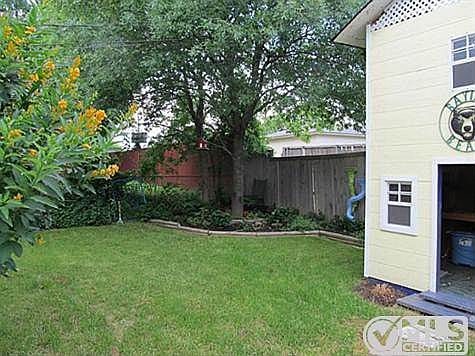 2nd image of 10112 Shadyview Dr