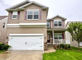 1134 Mayfield Ridge Rd, Mayfield Heights, OH 44124