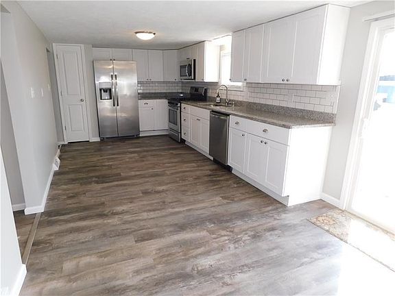 5th image of 101 Woodrow Dr